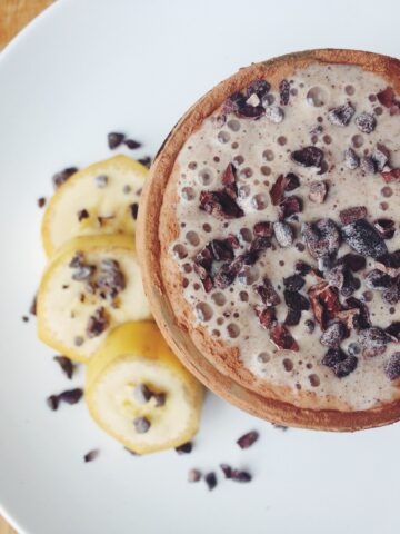the chocolate chip banana power smoothie_hot for food
