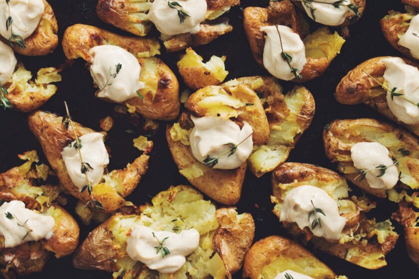 smashed potatoes with roasted cashew cream_hot for food