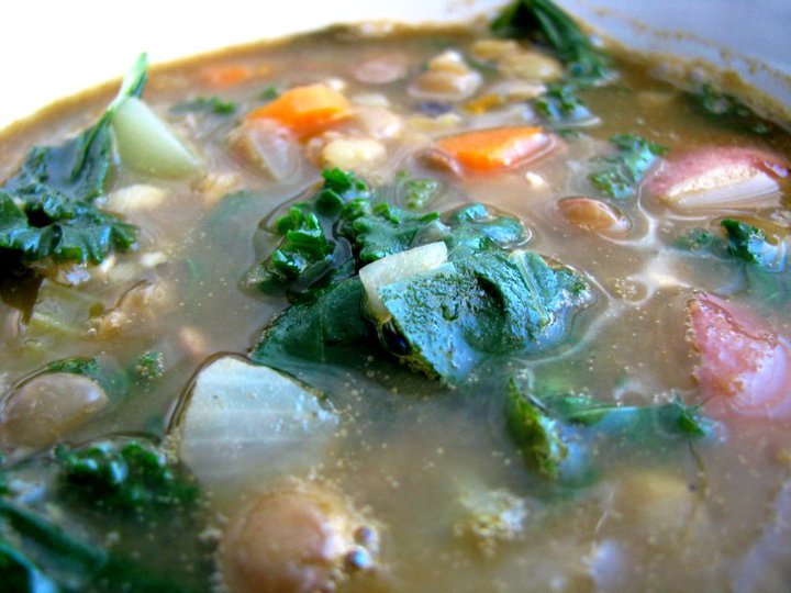 kale lentil soup_hot for food