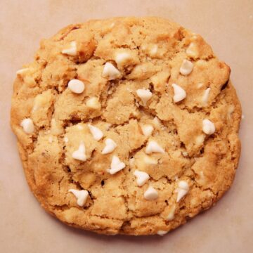 white chocolate macadamia nut cookies